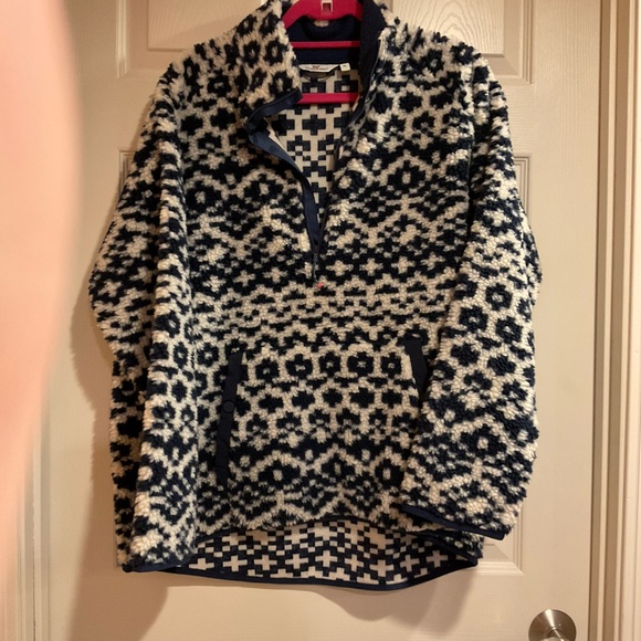 Vineyard Vines Patterned Teddy Jacket in Navy and Cream - Picture 1 of 3